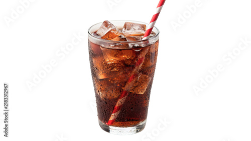 Foto Glass of cold cola beverage with ice cubes and drinking straw isolated drink