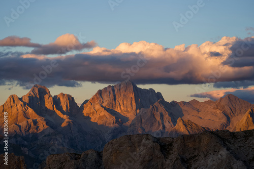 Foto Marmolada al tramonto vista dal Sas Aut, Dolomiti, Val di Fassa
