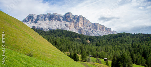 Quadro su tela Panoramic view of Sasso di Santa Croce, Sas dla Crusc, La Crusc, Rosskofel, Fane