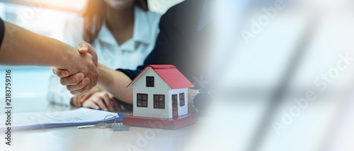 Fotografie Business deal,rent house,Sales,property deal,house buying and financial business