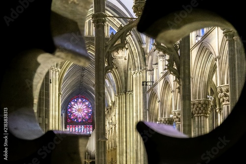 Bild auf Leinwand Nidaros Cathedral interior architecture with colorful rose window
