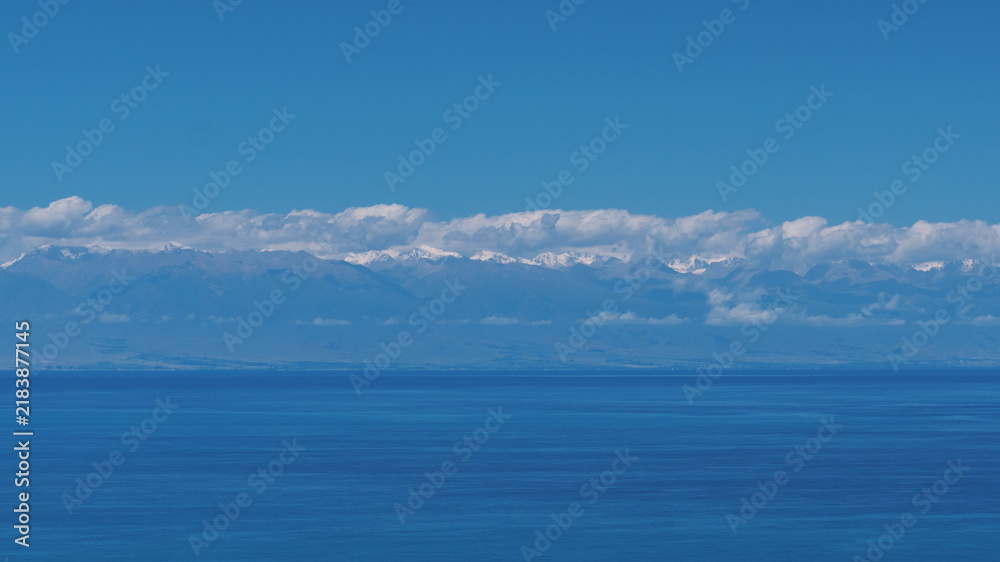 Fototapeta premium blue sky and sea