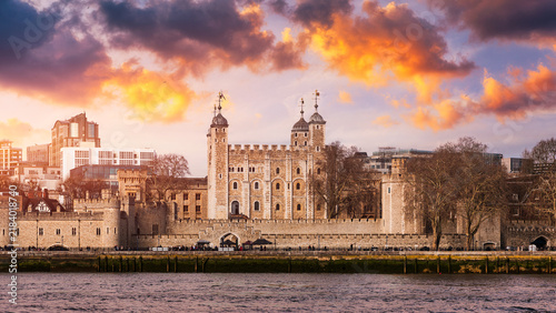 Canvas Print Tower of London on the River Thames at sunset in London, UK, England, Europe, fe
