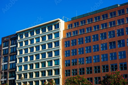 Foto Modern Office Buildings Under Clear Sky