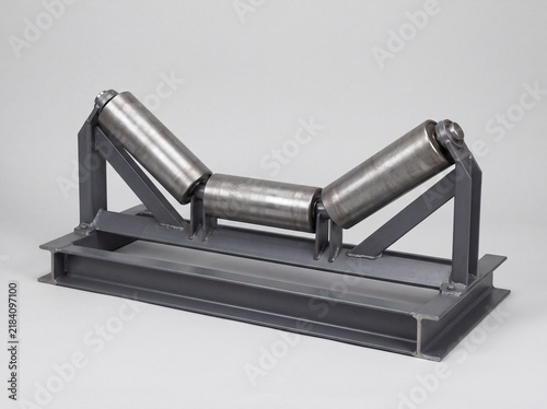 Conveyor Troughing Idler Rollers Assembly on Steel Frame Structure