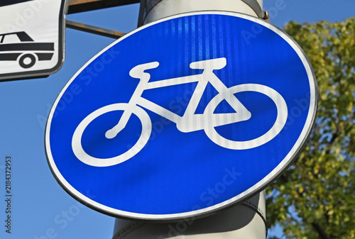 Bicycle lane road sign