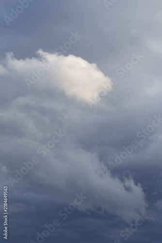Quadro su tela The cloudy blue summer Sky