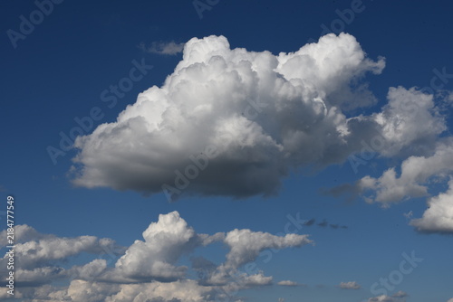 fluffy puffy clouds blue sky white cloud floating