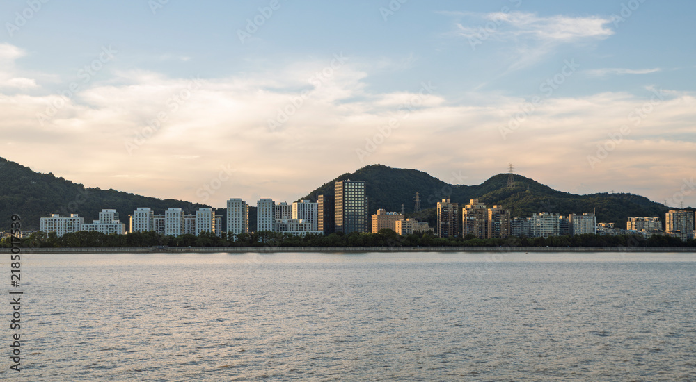 Obraz premium Zhakou residential district, Qiantang River waterfront, Hangzhou, China