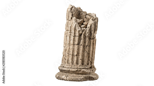 Fotografía Ancient broken roman column ruin for historical and architectural concepts with textured stone