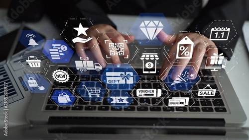 Fotografía Digital gift card icons show e-commerce, payment, and digital gift card redemption