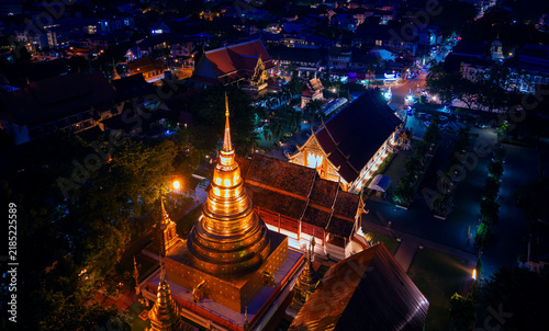 Cuadro en lienzo Temple Wat Phra Singh Woramahaviharn, Buddhist pagoda in Chiang Mai, Thailand