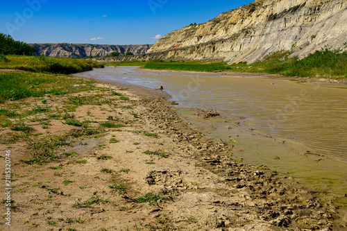 Fotografie Very low water level on the Little Missouri River in Western North Dakota due to prolonged hot dry weather