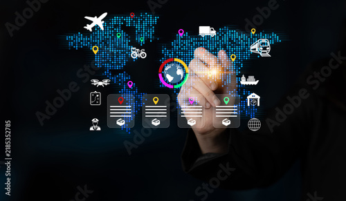 Foto A digital illustration showcasing a global logistics network with various transportation modes and management icons, highlighting modern supply chain strategies and connections worldwide