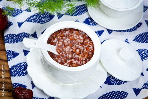 фотографія Red multigrain congee healthy warm grain porridge