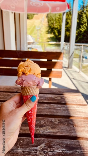Tapety artystyczne ice cream cone