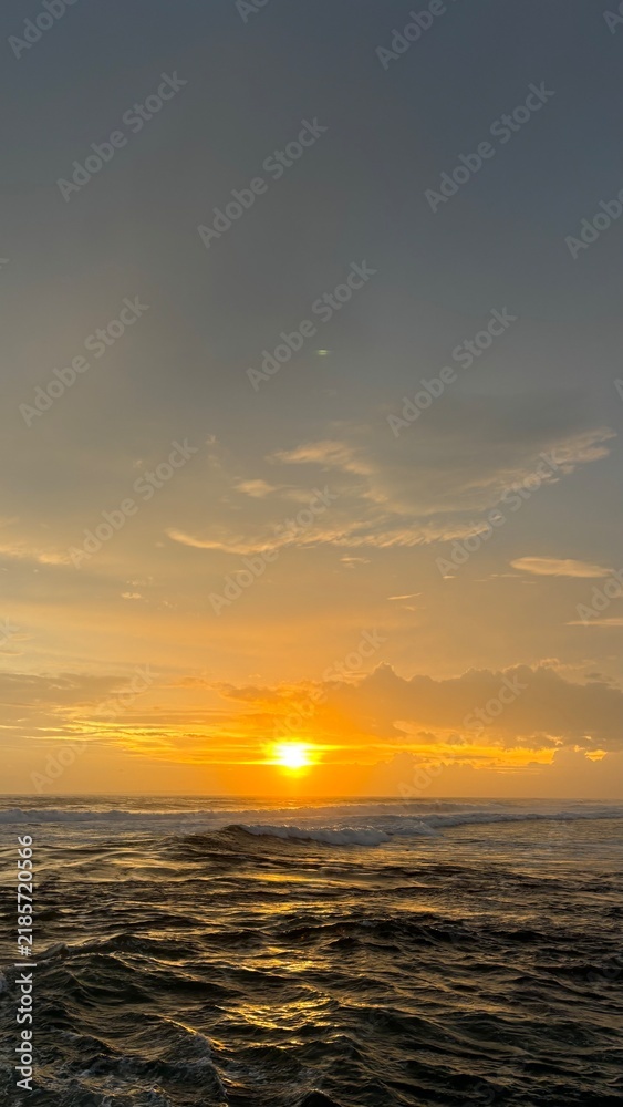 Fototapeta premium sunset over the sea