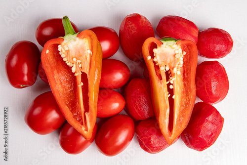 Quadro su tela Ingredients for homemade lecho or preserved tomatoes top view