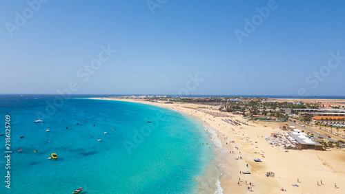 Vista aerea della spiaggia di Santa Maria, Isola di Sal, Capo Verde