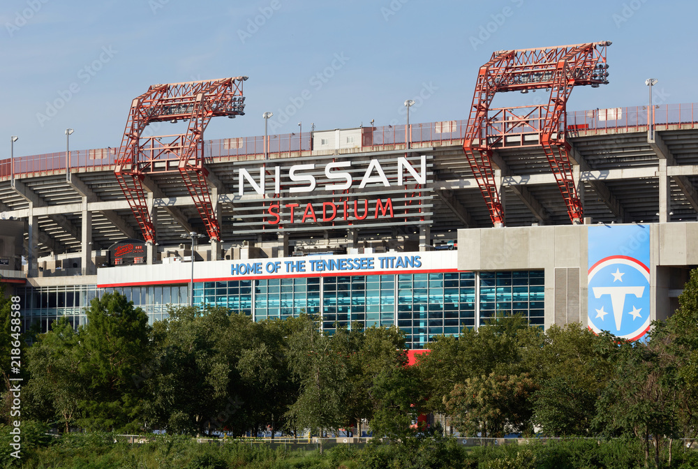 Obraz premium Nashville, Tennessee, USA - Aug 20, 2026: Nissan Stadium in Nashville, TN on August 15th, 2026. Nissan Stadium is the home stadium of the Titans of the National Football League.