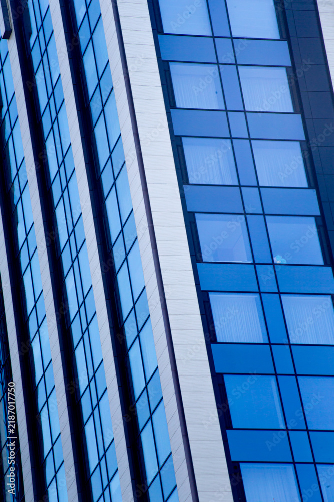 Obraz premium A fragment and part of a multi-story building