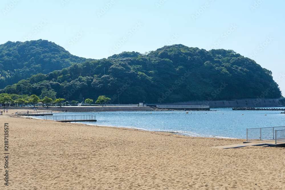 Fototapeta premium 小浜市の人魚の浜海水浴場の砂浜