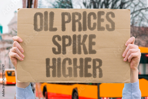 Fotografie "Oil prices spike higher" Geopolitical tensions in shipping lanes drive energy costs upward