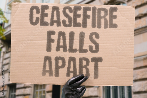 Konstfotografi "Ceasefire falls apart" Peace agreement collapses amid renewed fighting