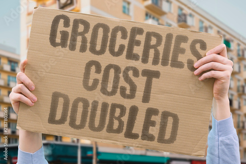 Fotografie "Groceries cost doubled" Food bills climb faster than wages
