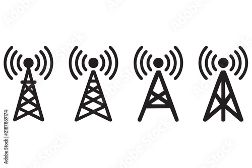 Quadro su tela Mobile Signal Transmission Towers Representing Modern Telecommunications Infrast