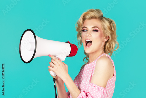Photography Announcement for important breaking news