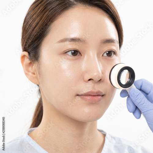 Ultrasound Device, Skin Ultrasound, Ultrasound Treatment, Ultrasound Energy, Skin Care Device, Dermatology Device, Ultrasound Probe, Aesthetic Device, Skin Treatment Device, Ultrasound Therapy, Ultras