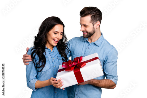 Foto Close up photo amazing she her he him his lady guy romance surprise hold big lar