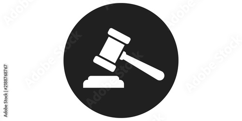 Fotografie Legal judge gavel icon in black circle for law justice and auction concepts