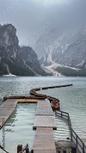 Quadro su tela pier on the lake
Lake Braies (Lago di Braies), a famous alpine lake located in the Pragser Dolomites of South Tyrol, Italy