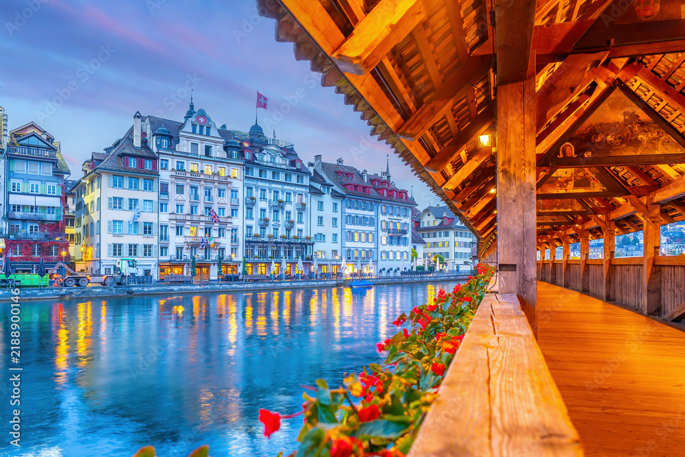 Fototapeta premium Lucerne city skyline with the Chapel Bridge, Switzerland