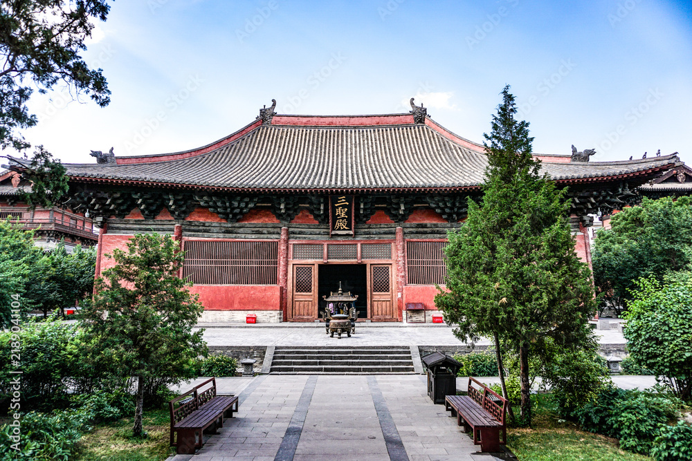 Fototapeta premium Shanhua Temple Datong Shanxi - Traditional Chinese Buddhist Architecture