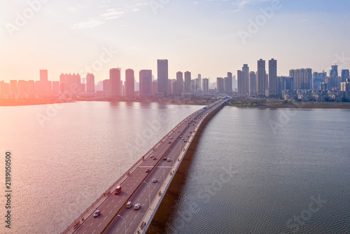 Фотография Toronto Skyline and Gardiner Expressway Bridge at Sunset