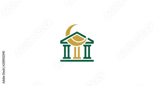 Islamic banking logo with crescent moon and pillars. Sharia compliant finance icon. Green and gold mosque bank symbol. isolated PNG with Transparent Background