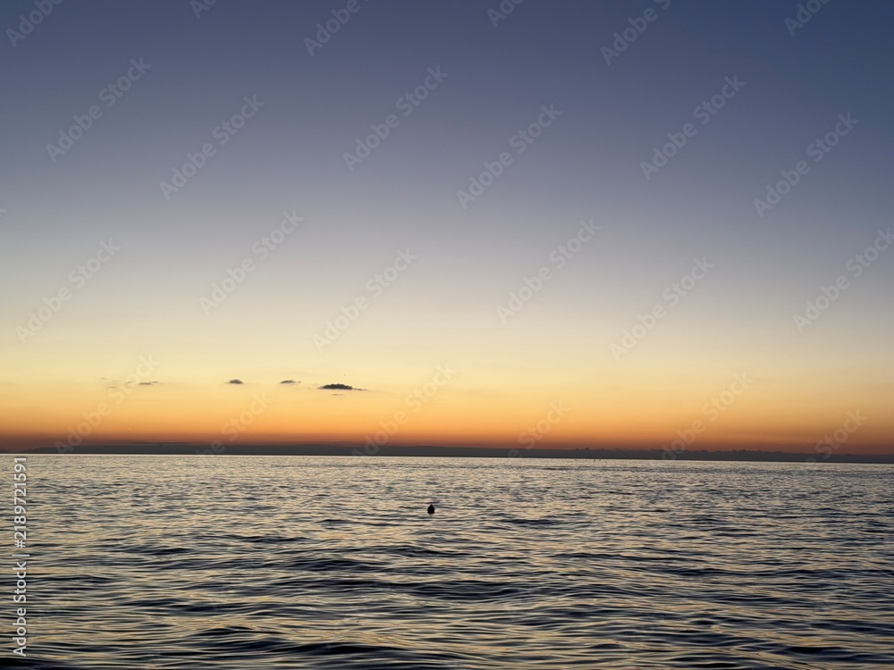Fototapeta premium sunset over the sea