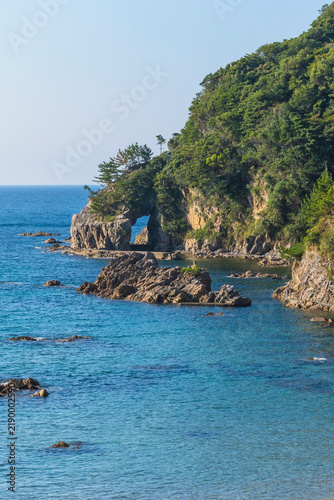 Tapety artystyczne 夏の東浜海岸の風景 鳥取県 東浜海水浴場