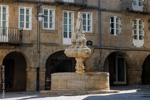 Bild auf Leinwand Fountain of San Vicente in Praza do Campo, Lugo, Spain