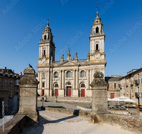 Foto Neoclassical Facade of Santa Maria Cathedral, Lugo, Spain