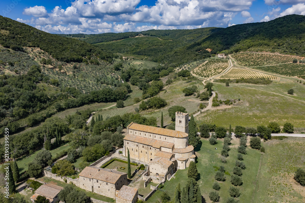 Obraz premium Abbazia Sant Antimo, toscana, senese, panorama