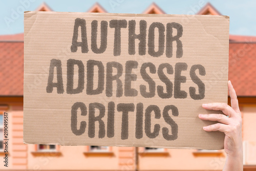 Fotografía "Author addresses critics" Writer responds to public disagreement