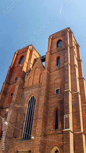 Fotografie St Mary Magdalene Cathedral with Witches Bridge in Wroclaw, Poland