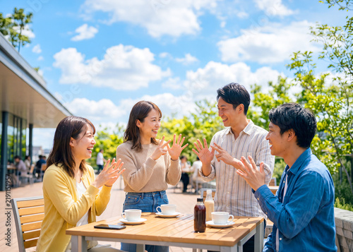 手話と笑顔で広がるインクルーシブな社会