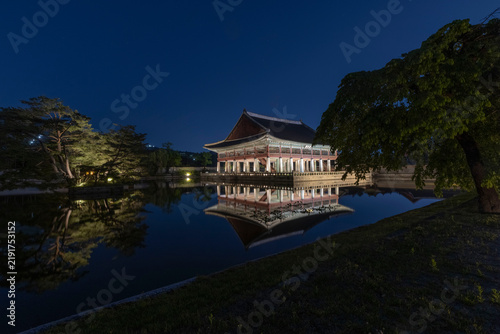 Cuadro en lienzo 경화루