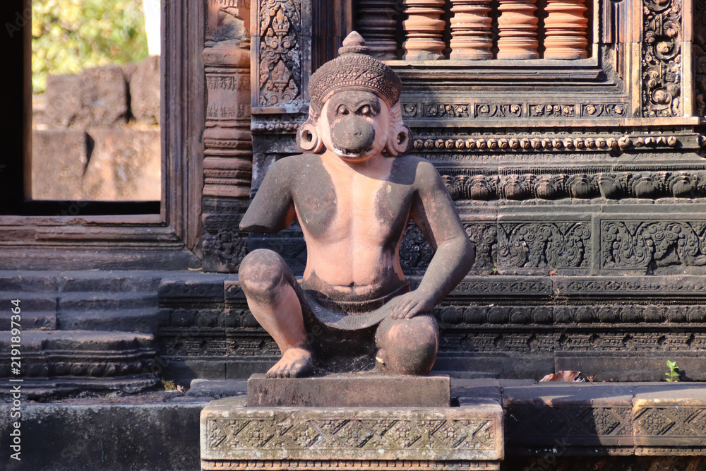 Fototapeta premium in a ruined buddhist and hindu khmer temple (banteay srei) in angkor in siem reap in cambodia 