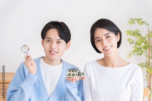 Naklejka 家を持つ夫婦